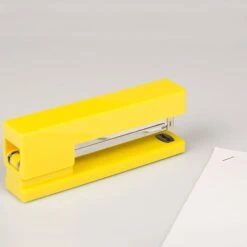 JAM Paper Modern Desktop Stapler, 10 Sheet Capacity, Yellow (337YEZ) -Fiskar Shop sp92366643 s7